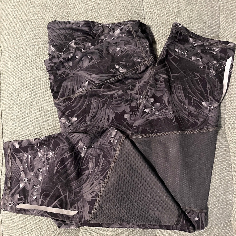 Old Navy Active Go-Dry Gray Floral Mesh Reflective Legging Women XL
